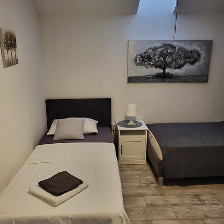 Guest House Lucija Buzin Экстерьер фото