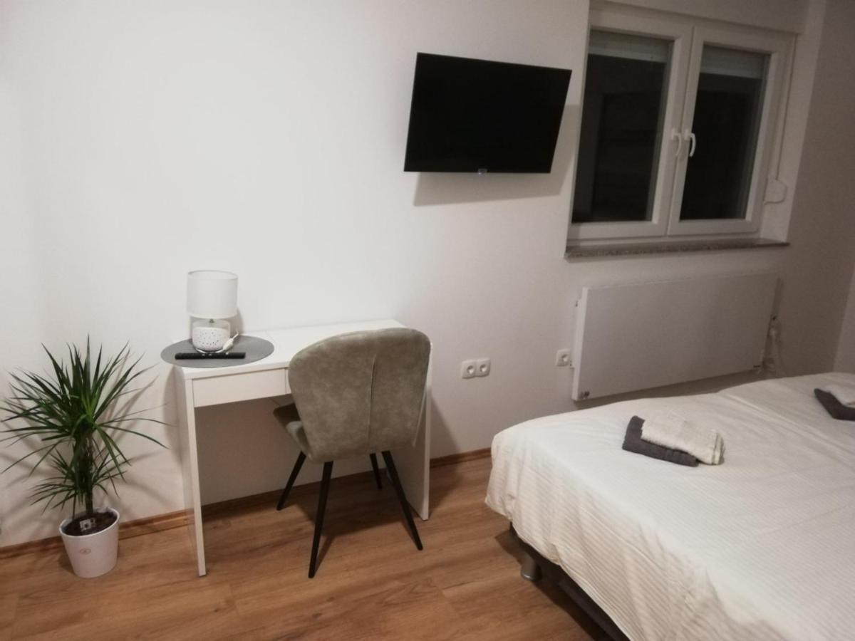 Guest House Lucija Buzin Экстерьер фото