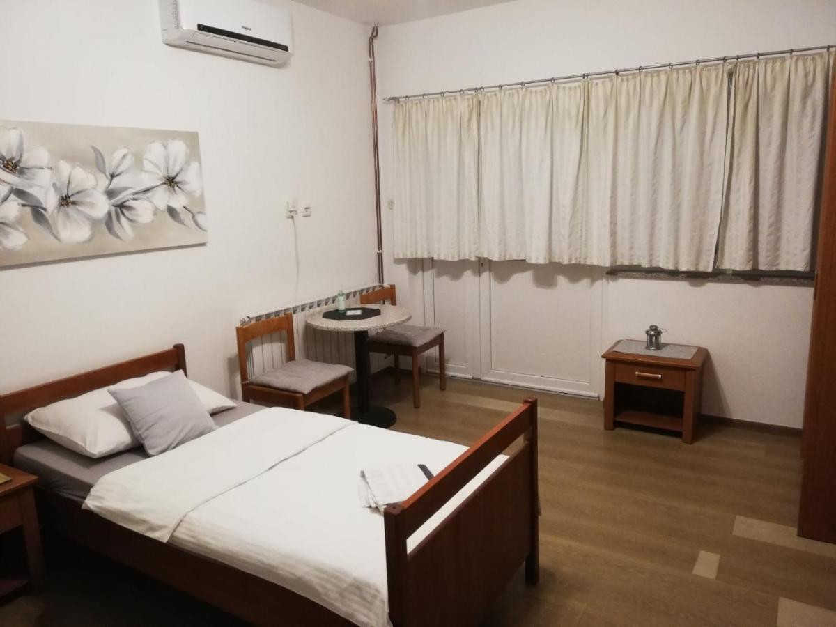 Guest House Lucija Buzin Экстерьер фото