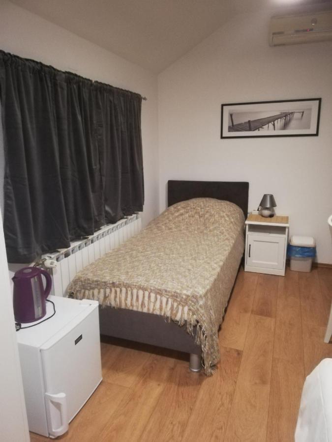 Guest House Lucija Buzin Экстерьер фото