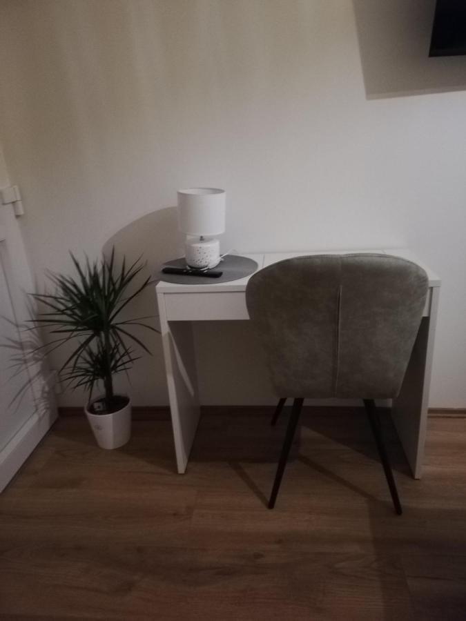 Guest House Lucija Buzin Экстерьер фото